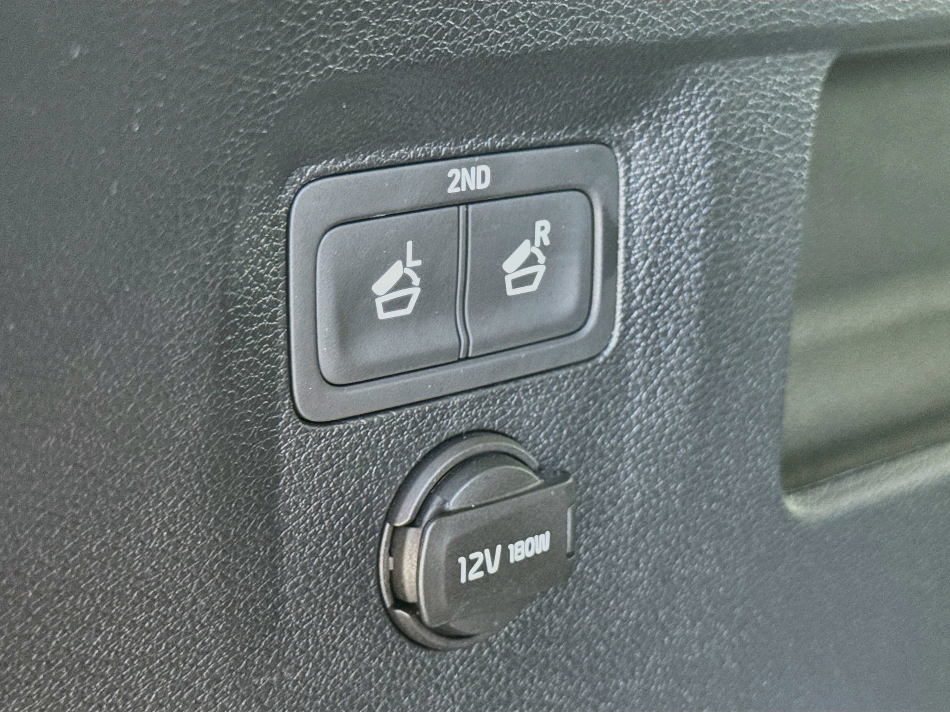 Used 2024 Kia Telluride S w/ S Sunroof Package FWD image 13