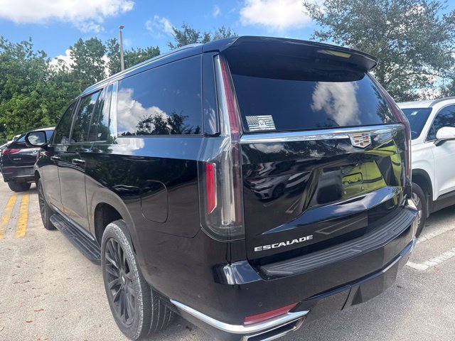 Used 2023 Cadillac Escalade ESV Premium Luxury AWD/4WD image 7