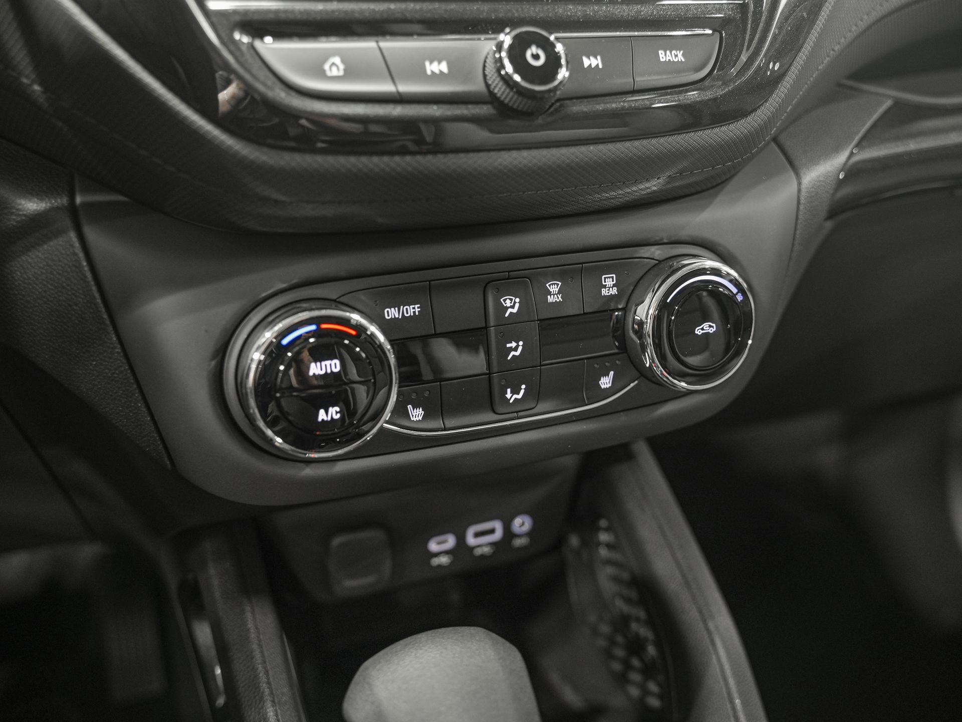 Used 2023 Chevrolet TrailBlazer LT w/ Convenience Package AWD/4WD image 22