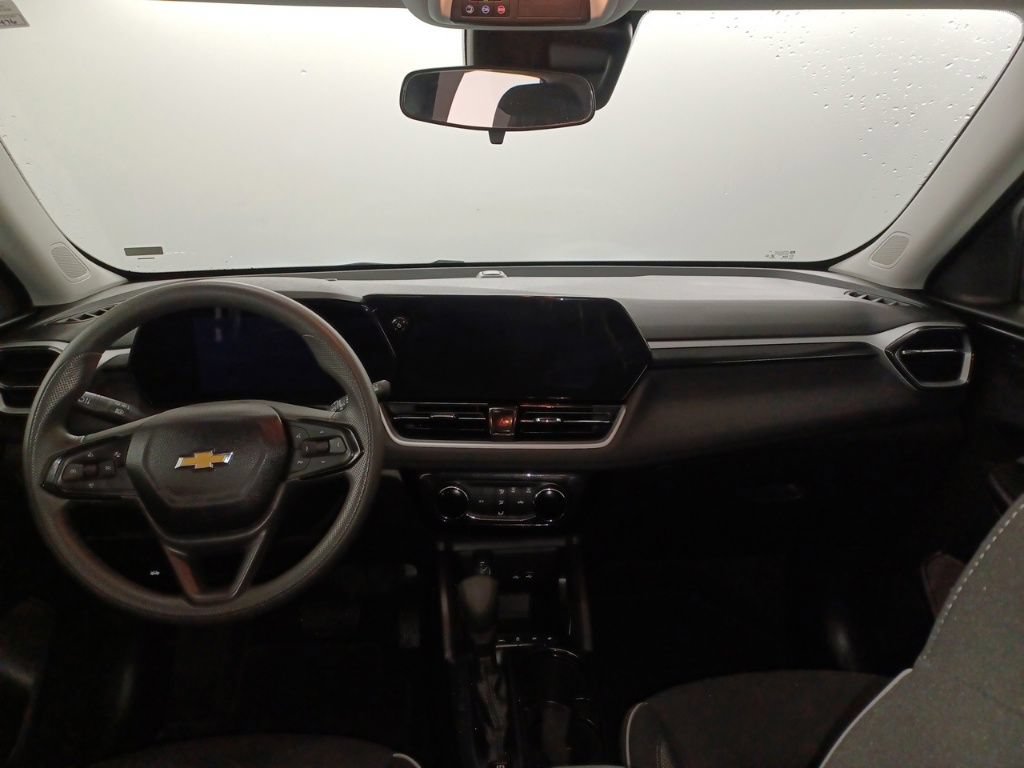 Used 2025 Chevrolet TrailBlazer LT FWD image 11