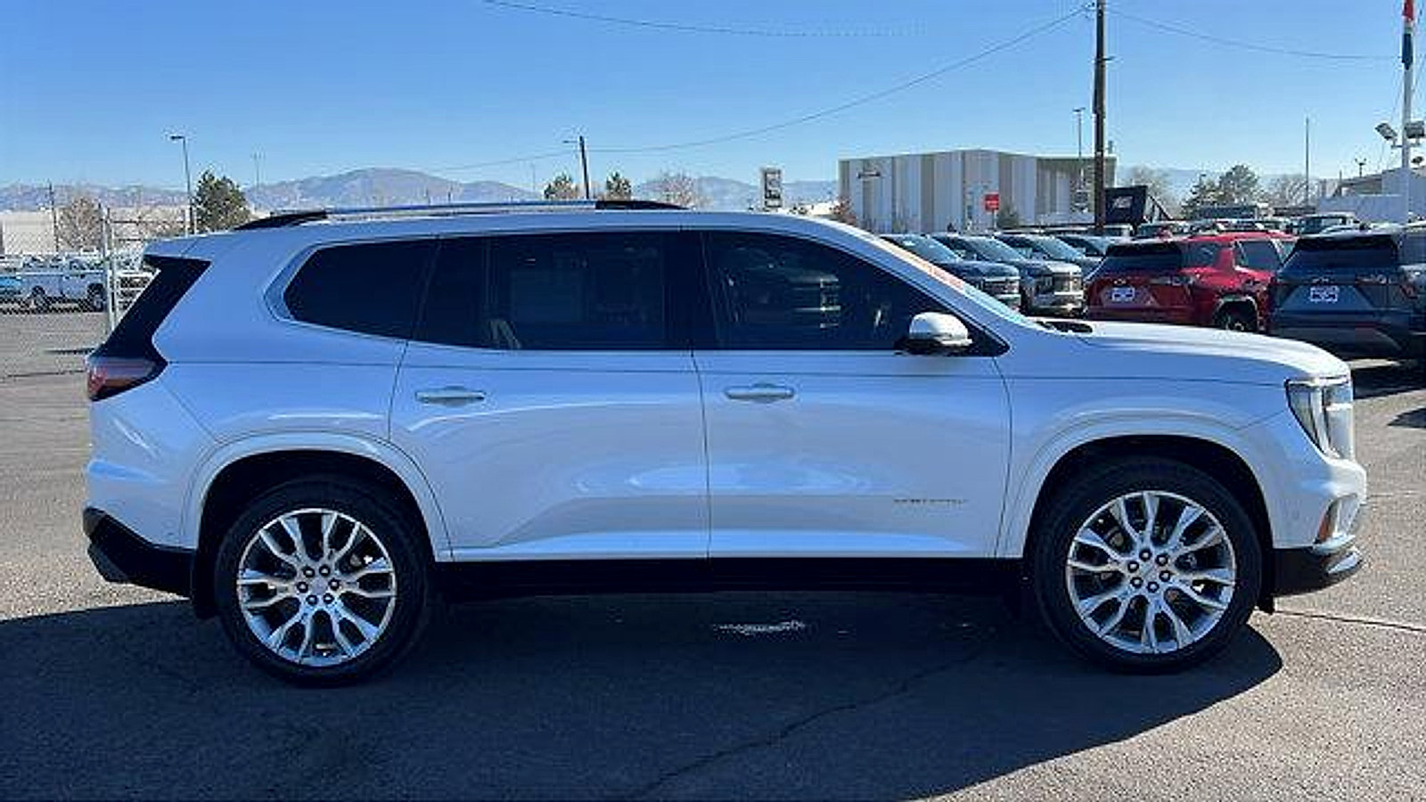 Certified 2024 GMC Acadia Denali w/ Super Cruise Package image 4