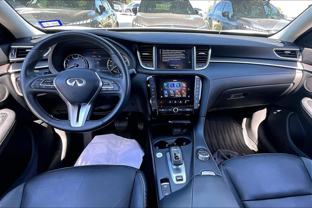 Used 2023 INFINITI QX50 Luxe FWD image 16