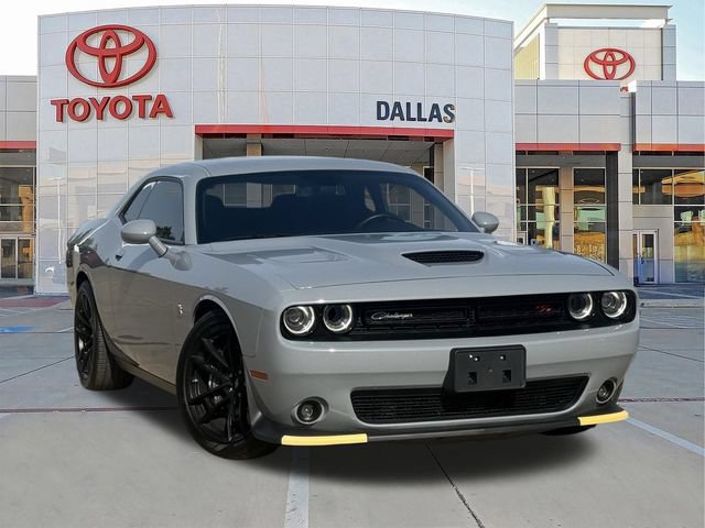 Used 2022 Dodge Challenger R/T Scat Pack w/ Dynamics Package RWD image 1