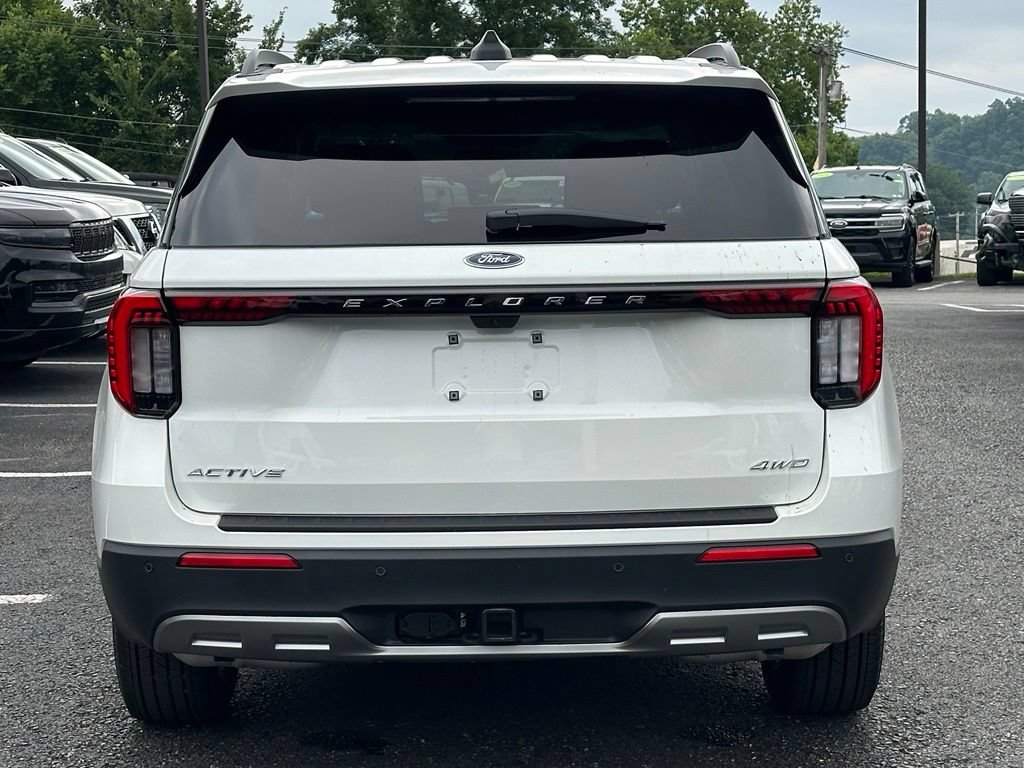 New 2026 Ford Explorer Active w/ Active Comfort Package AWD/4WD image 5