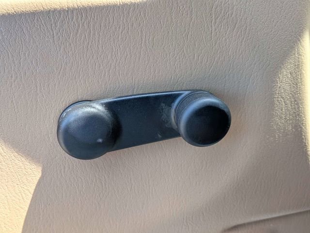 Used 2000 Jeep Wrangler Sahara AWD/4WD image 24