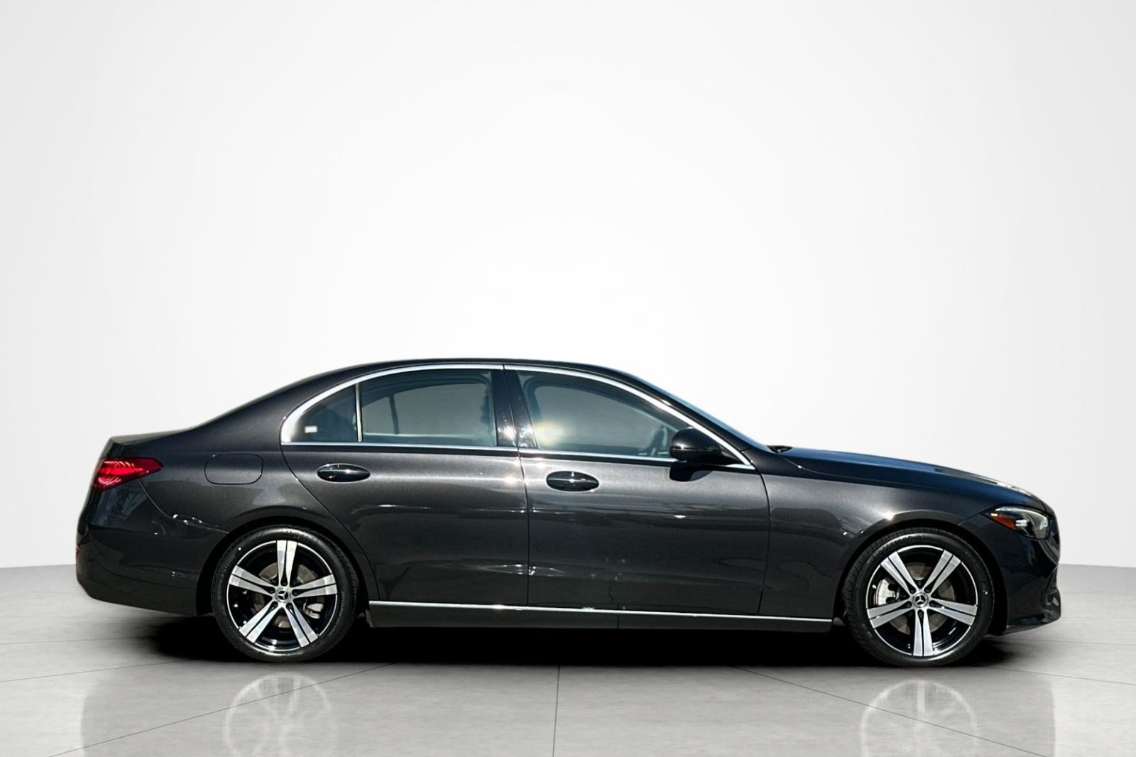 Used 2022 Mercedes-Benz C 300 Sedan image 6