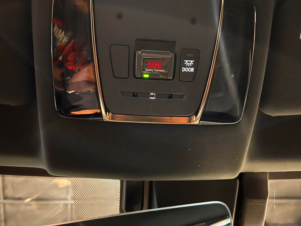 Used 2018 Lexus LC 500 Coupe w/ Sport Package image 22