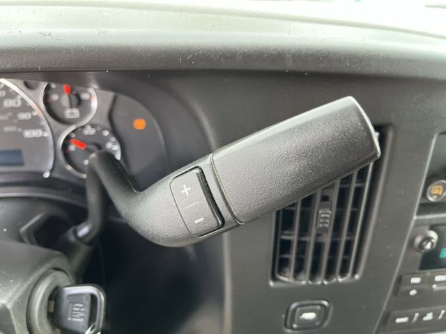 Used 2015 Chevrolet Express 2500 RWD image 20