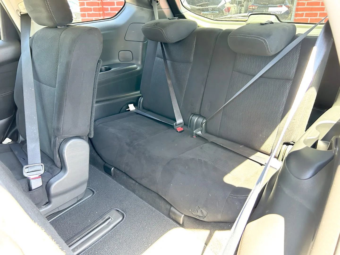 Used 2014 Nissan Pathfinder S image 10