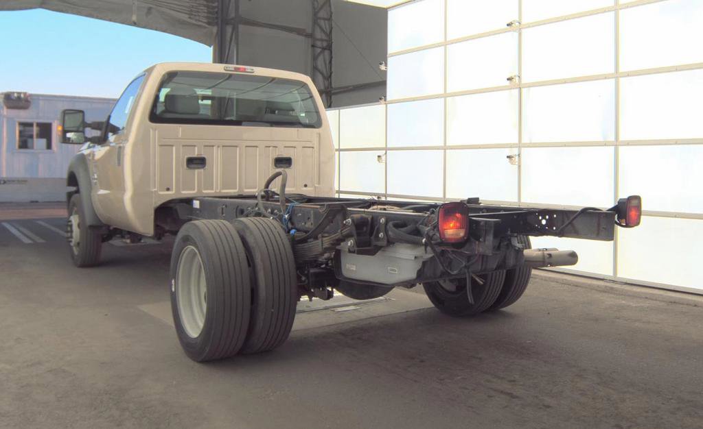 Used 2014 Ford F550 2WD Regular Cab Super Duty image 6