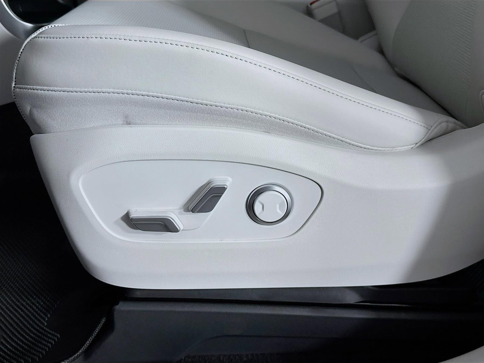 New 2026 Hyundai Ioniq 9 SEL image 20