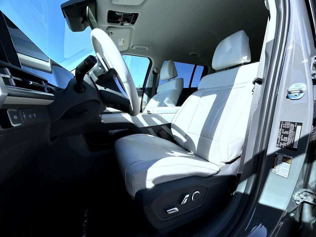 Used 2026 Hyundai Santa Fe SEL AWD/4WD image 12