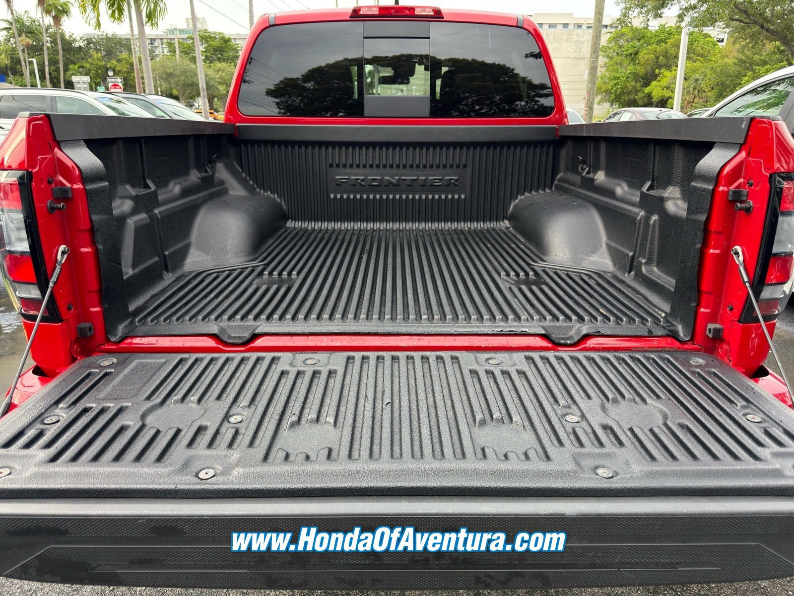 Used 2026 Nissan Frontier PRO-4X AWD/4WD image 11