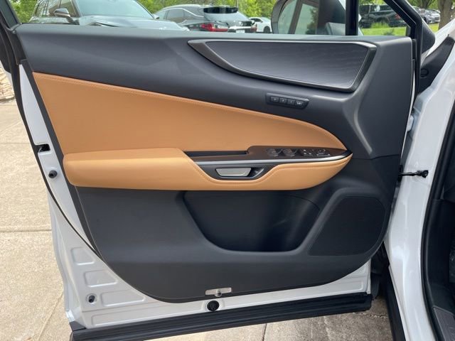 Used 2023 Lexus NX 350 AWD image 10