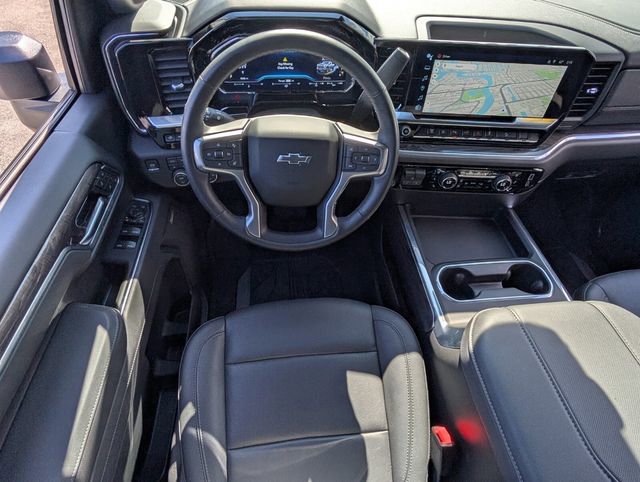 Used 2025 Chevrolet Silverado 2500 LTZ w/ Trail Boss Package image 9