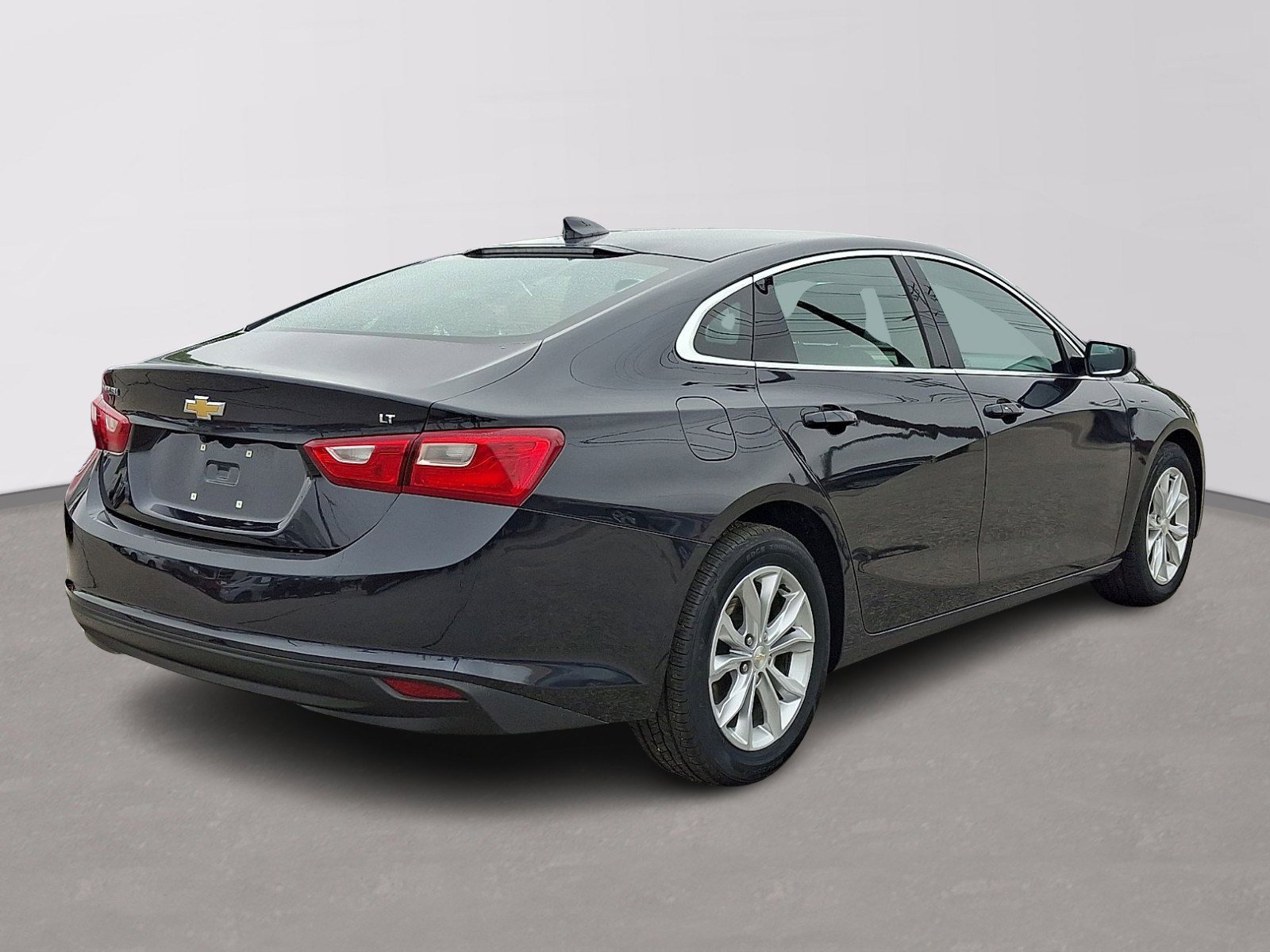 Used 2023 Chevrolet Malibu LT FWD image 6