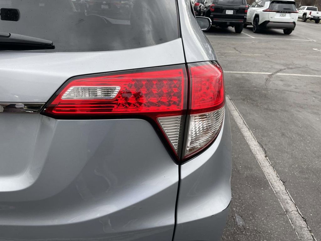 Used 2019 Honda HR-V EX image 16