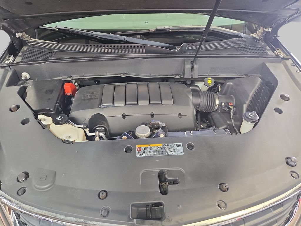 Used 2013 Chevrolet Traverse LS FWD image 32