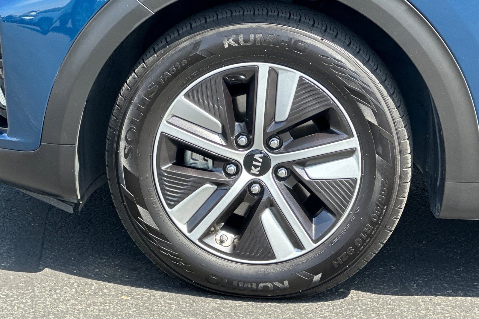 Certified 2020 Kia Niro LXS FWD image 26