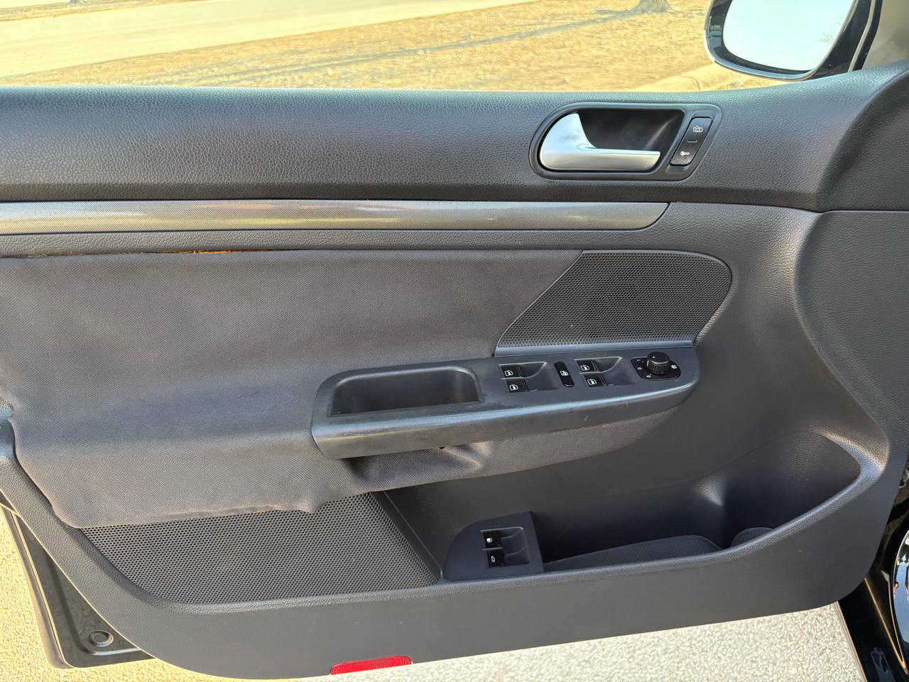 Used 2006 Volkswagen Rabbit 4-Door image 18