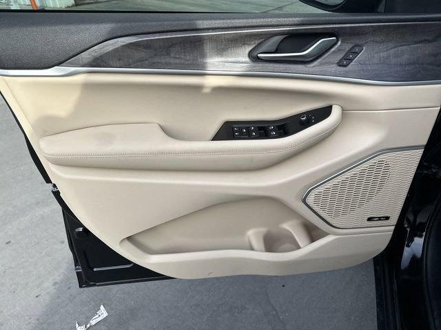 New 2024 Jeep Grand Cherokee Limited 4xe AWD/4WD image 8