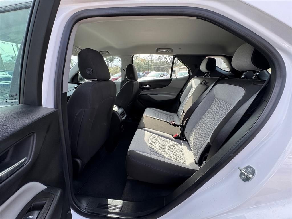 Used 2023 Chevrolet Equinox LS image 11