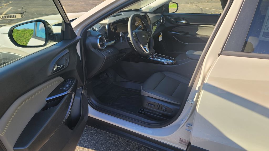 New 2026 Chevrolet Trax ACTIV w/ Driver Confidence Package image 18