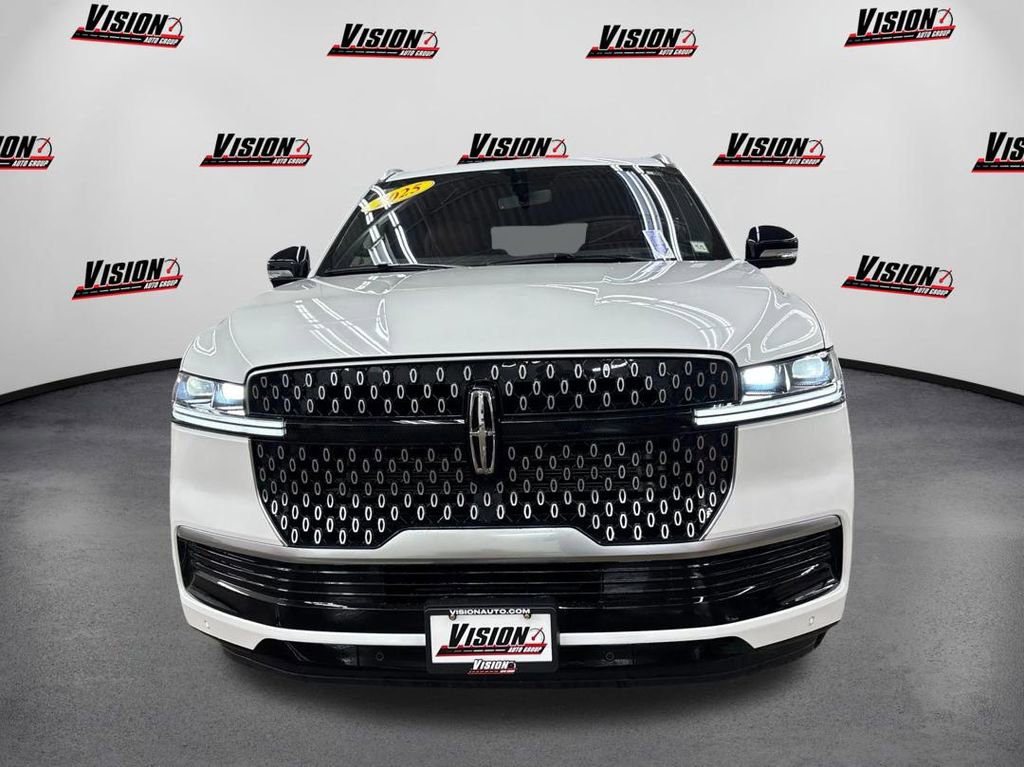 Used 2025 Lincoln Navigator L Reserve video 2