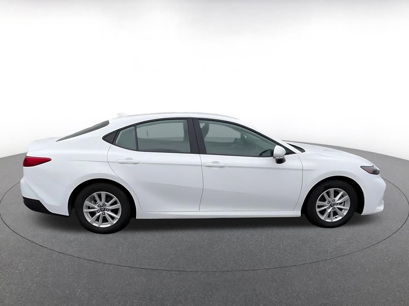 Used 2025 Toyota Camry LE FWD image 16