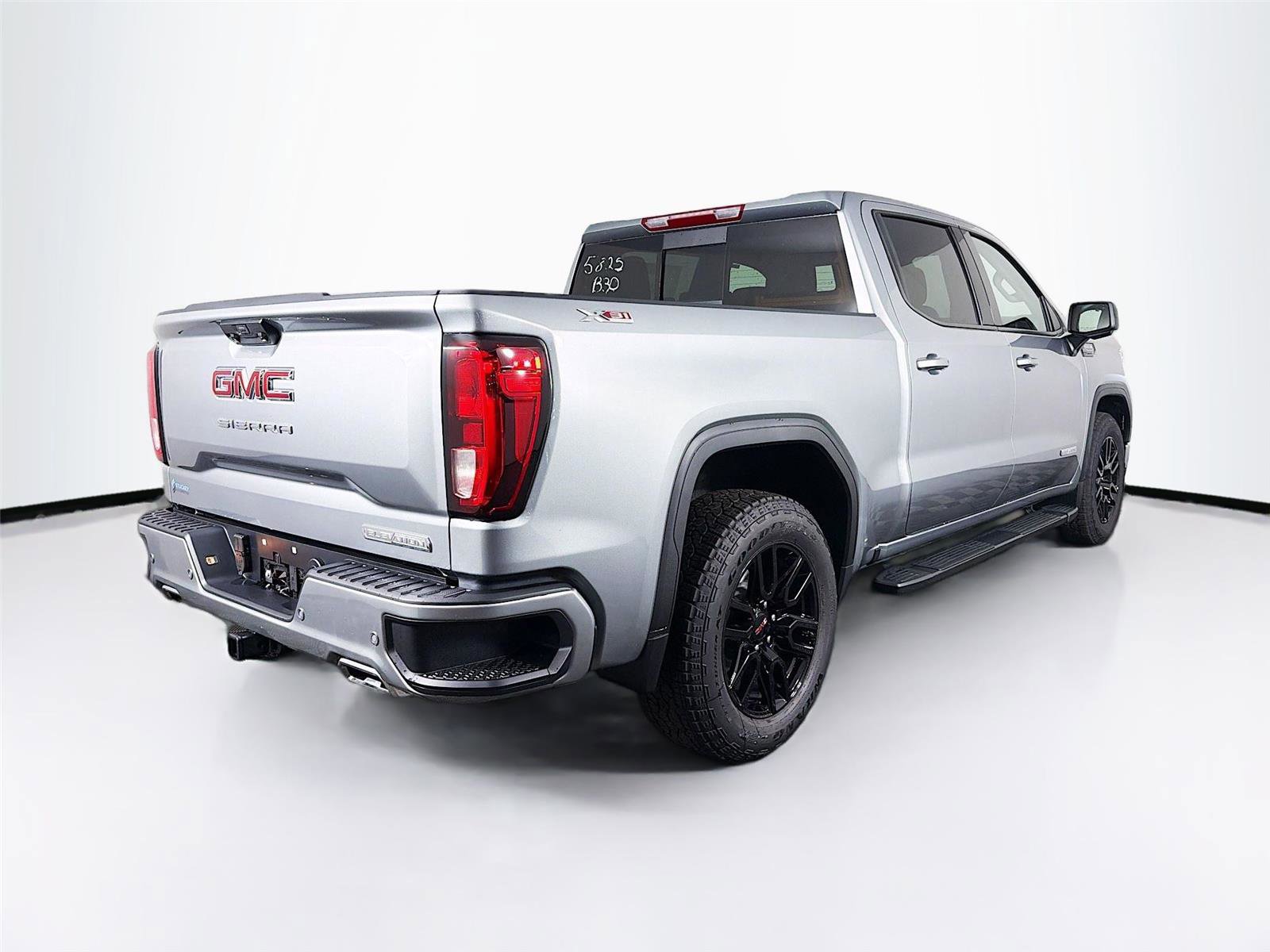 New 2026 GMC Sierra 1500 Elevation image 7