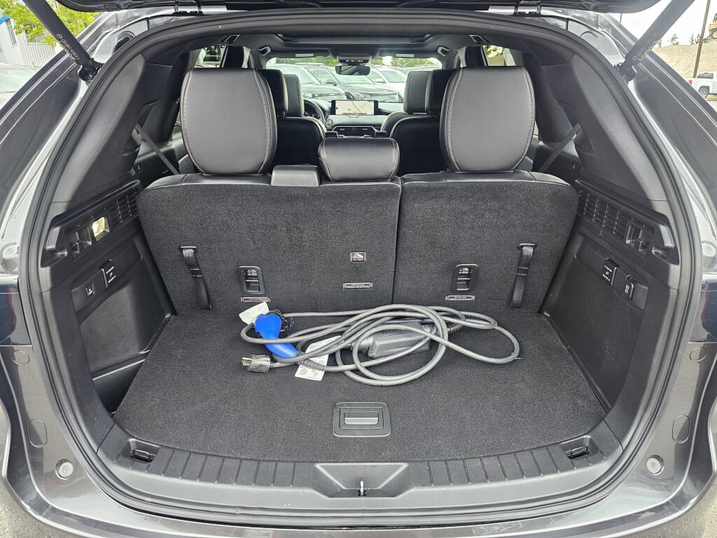 Certified 2025 MAZDA CX-90 Plug-In Hybrid w/ Premium Plus AWD/4WD image 25