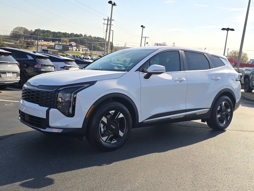 New 2026 Kia Sportage LX image 7