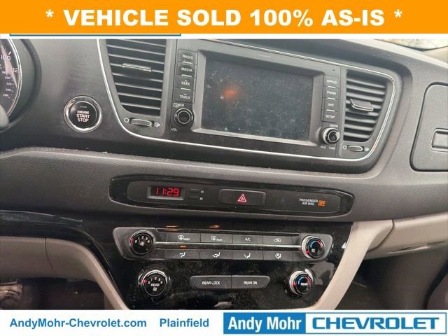 Used 2017 Kia Sedona LX w/ LX Essentials Premium Package image 16