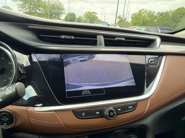 Used 2021 Buick Encore GX Essence w/ Experience Buick Package FWD image 30