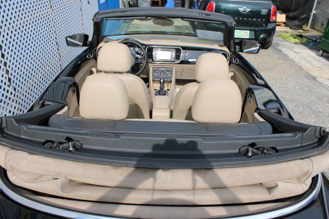Used 2015 Volkswagen Beetle 1.8T FWD image 34