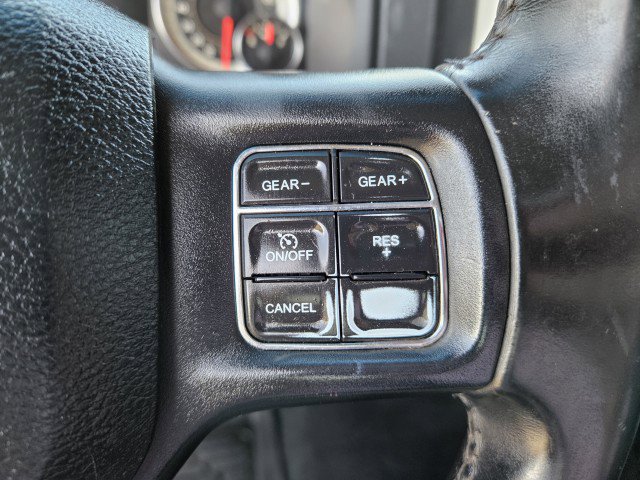 Used 2016 RAM 1500 Classic SLT w/ Luxury Group image 14