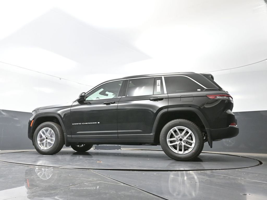 New 2025 Jeep Grand Cherokee Laredo X w/ Luxury Tech Group I image 49
