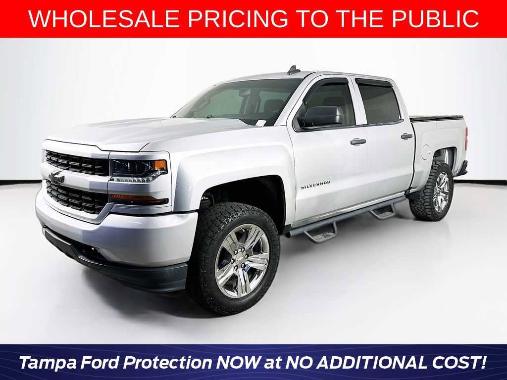 Used 2018 Chevrolet Silverado 1500 Custom w/ LPO, Street Package RWD image 1