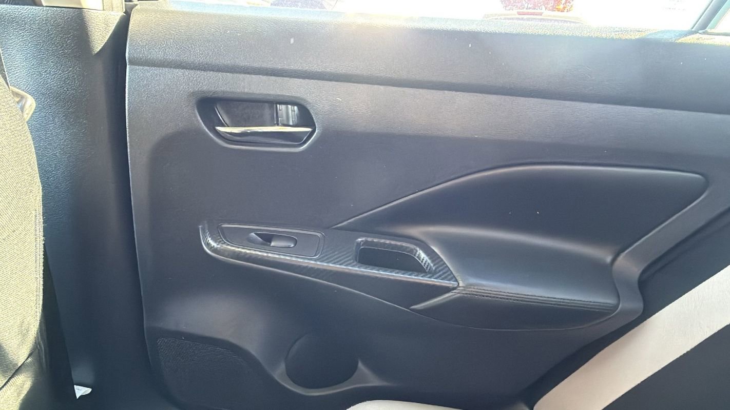 Used 2020 Nissan Versa SV image 14