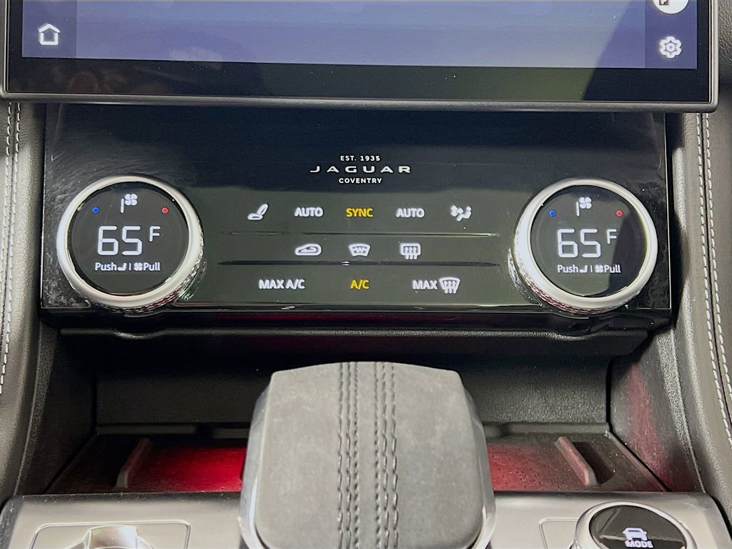 Used 2026 Jaguar F-PACE R-Dynamic S AWD/4WD image 16