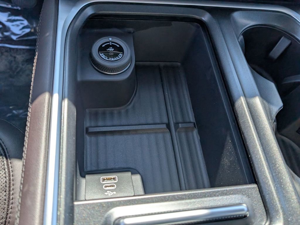 New 2026 Ford Expedition Platinum image 45