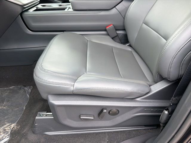 New 2026 Ford Expedition Active image 15