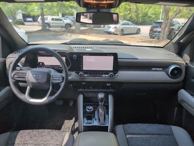 Used 2024 Chevrolet Colorado ZR2 w/ Technology Package AWD/4WD image 20