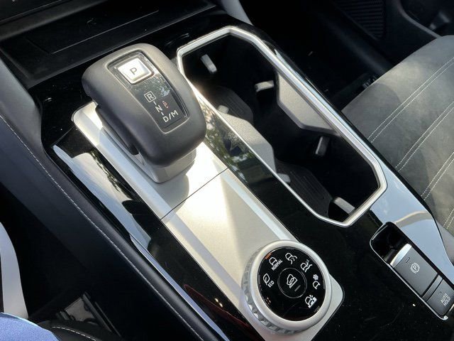Used 2025 Mitsubishi Outlander SE AWD/4WD image 24