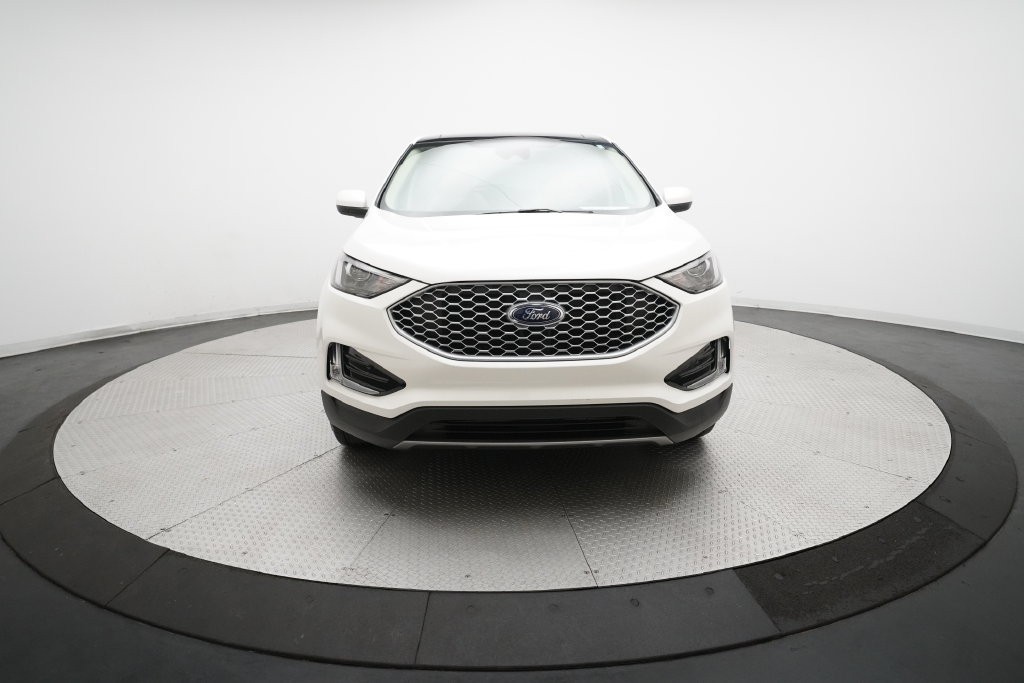 Used 2024 Ford Edge SEL w/ Convenience Package AWD/4WD image 11