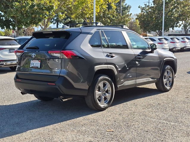 Used 2024 Toyota RAV4 LE AWD/4WD image 5