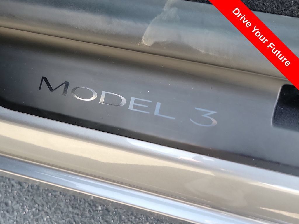 Used 2025 Tesla Model 3 Long Range AWD/4WD image 17