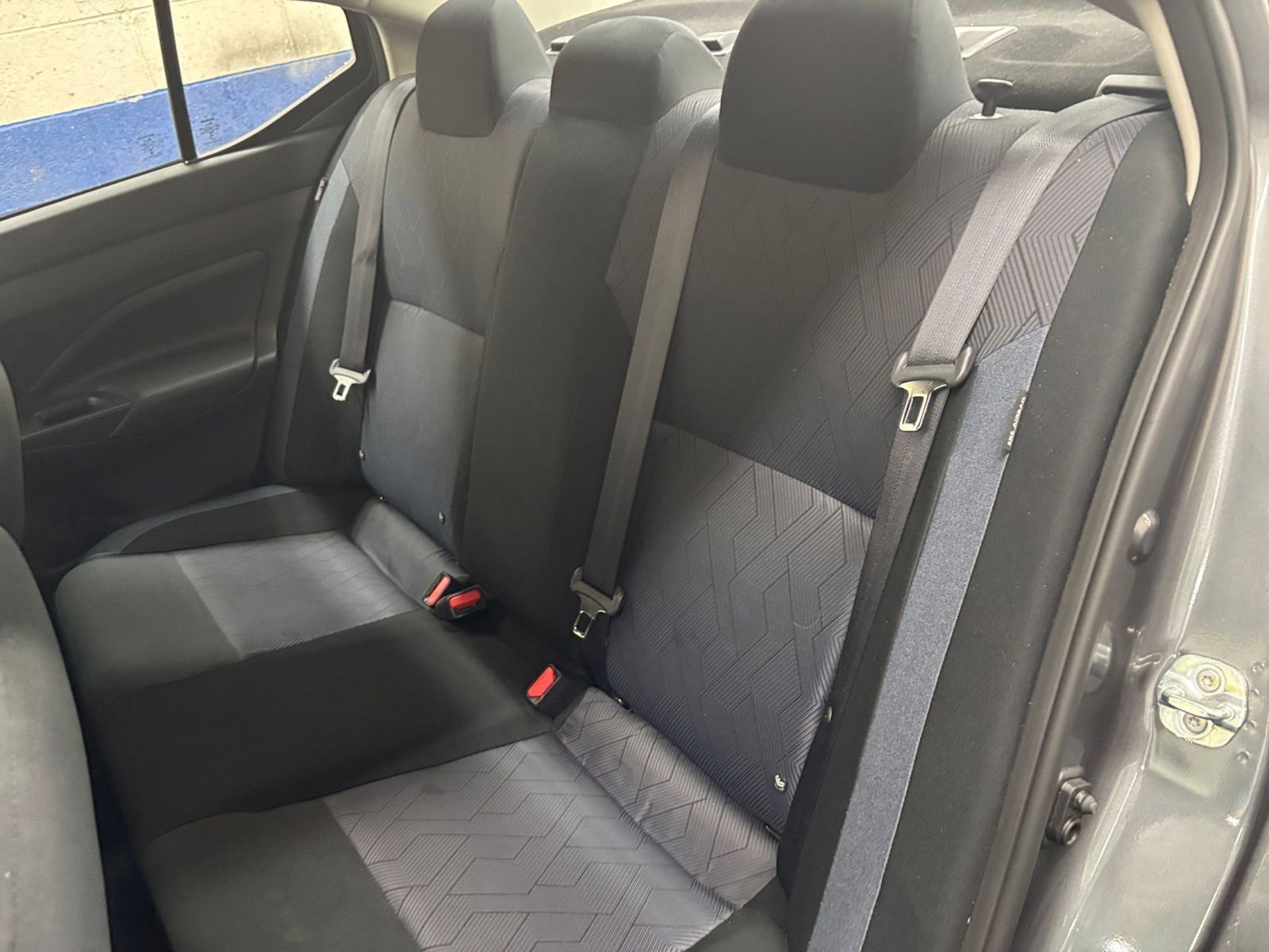 Used 2025 Nissan Versa SV FWD image 33