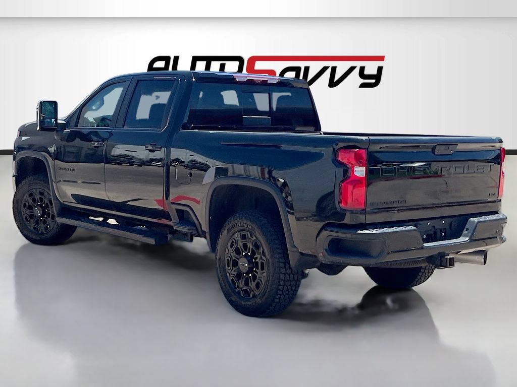 Used 2022 Chevrolet Silverado 2500 LTZ w/ LTZ Plus Package AWD/4WD image 5
