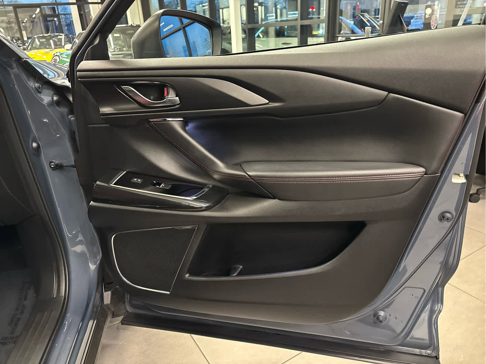 Used 2023 MAZDA CX-9 Carbon Edition image 29